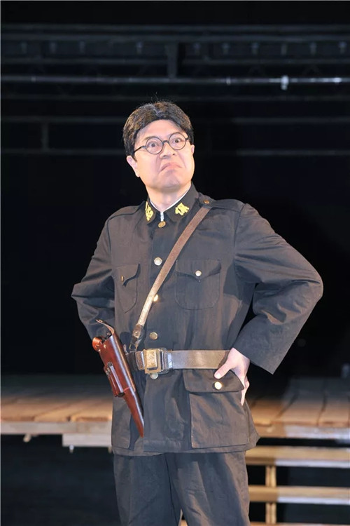 喜剧《海底捞月》