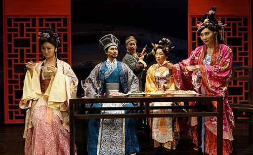 喜剧《我妻 我母 我丈母娘》