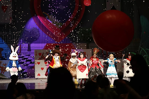 爱丽丝梦游泡泡仙境