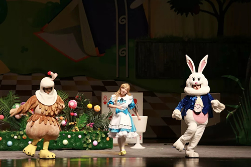 爱丽丝梦游泡泡仙境