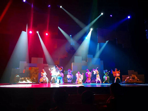 儿童剧《故宫里的小不点》