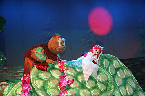 木偶剧《拇指姑娘与青蛙王子》