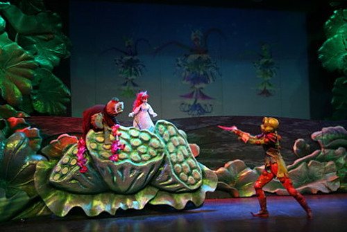 木偶剧《拇指姑娘与青蛙王子》