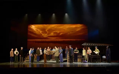 话剧《王荷波》