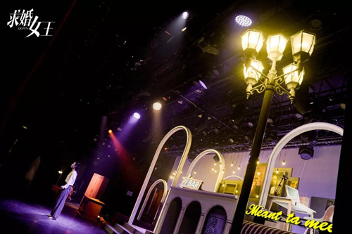 音乐喜剧《求婚女王》