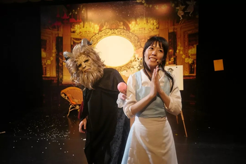 贝儿的新年城堡派对