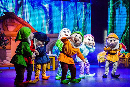 白雪公主之魔镜奇缘