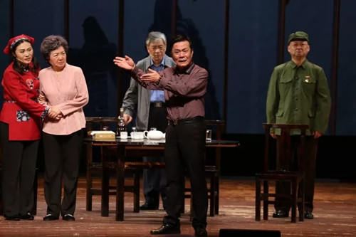 话剧《盛夕楼》