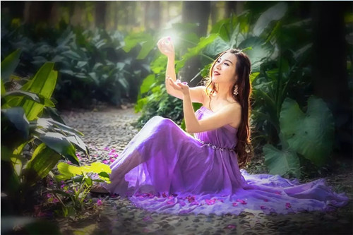 邂逅钢琴公主·水钢琴惟一“爱一生”原创钢琴音乐会