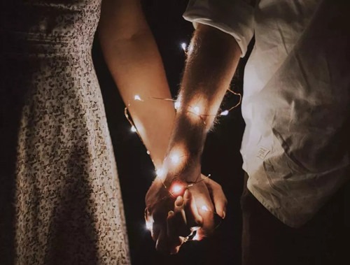 喜剧《碧沙岗往事》