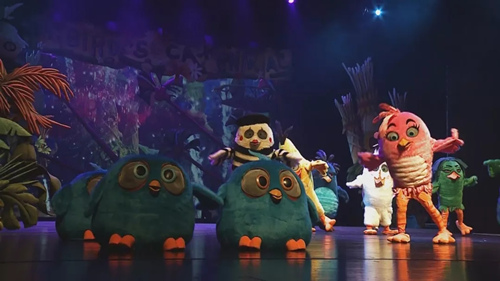 舞台剧《愤怒的小鸟--飞行大战》