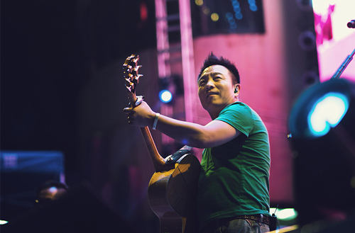 2023许巍“无尽光芒”巡回演唱会-广州站