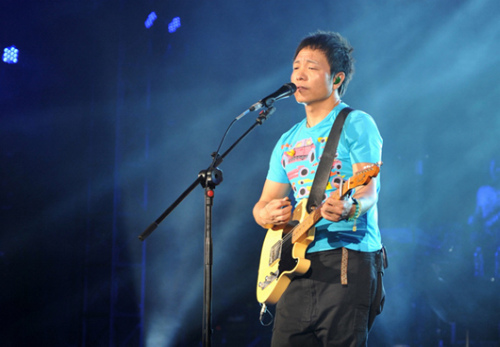 2023许巍“无尽光芒”巡回演唱会-广州站