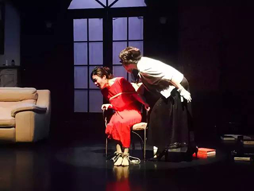 2021伦敦西区悬疑名剧《米歇尔的幽魂》-重庆站