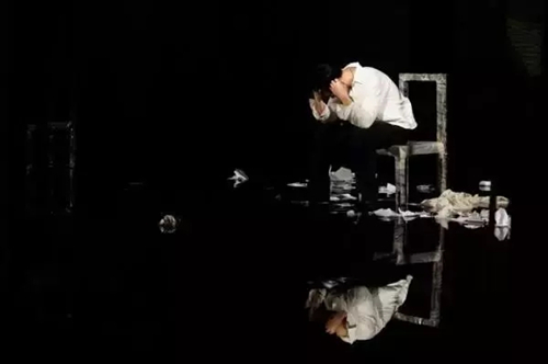 戏剧《恋爱的犀牛》