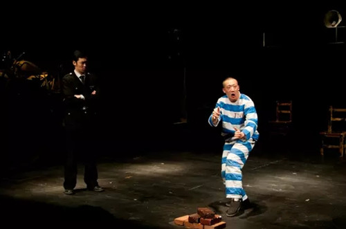 2022孟京辉戏剧作品《一个无政府主义者的意外死亡》-北京站 2022孟京辉戏剧作品《一个无政府主义者的意外死亡》-北京站