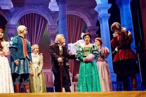 舞台剧《莎士比亚别生气》