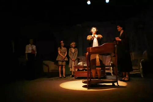 阿加莎推理巨作《谋杀启事》