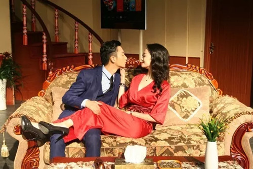 喜剧《开心晚宴》