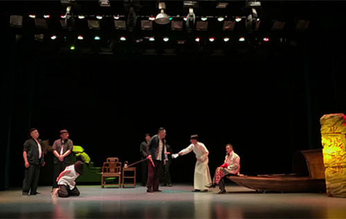 喜剧《让子弹乱飞》