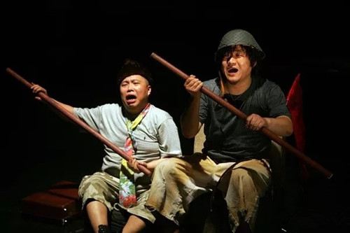 戏剧《两只狗的生活意见》