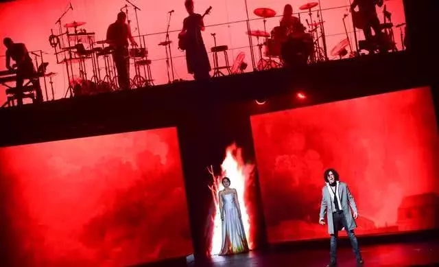 2019音乐剧《摇滚红与黑》广州站