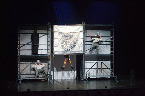 话剧《巴黎圣母院》