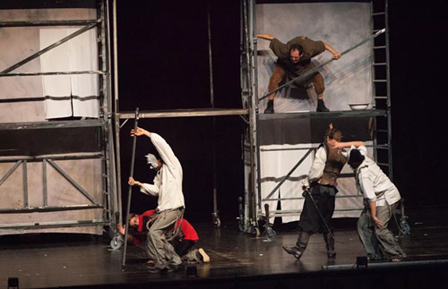 话剧《巴黎圣母院》