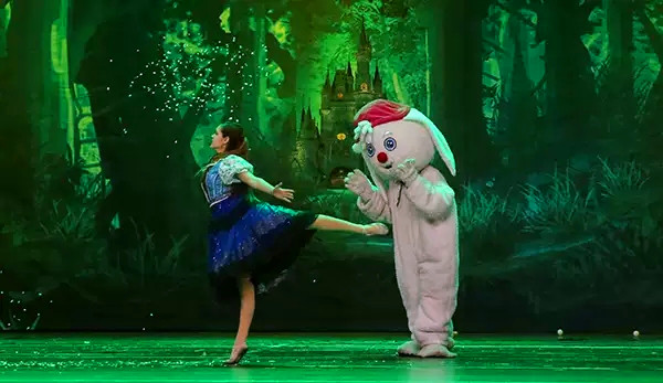 儿童剧《冰雪奇缘》