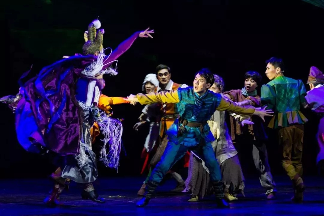 音乐剧《素敵小魔女》