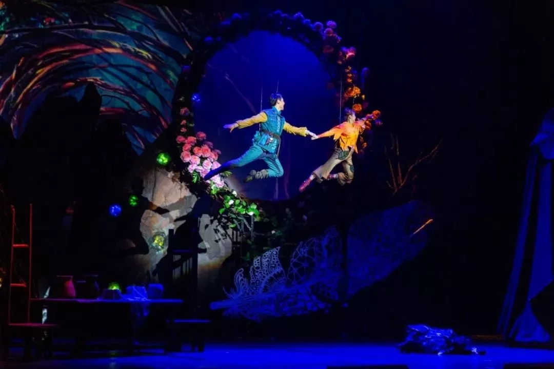 音乐剧《素敵小魔女》