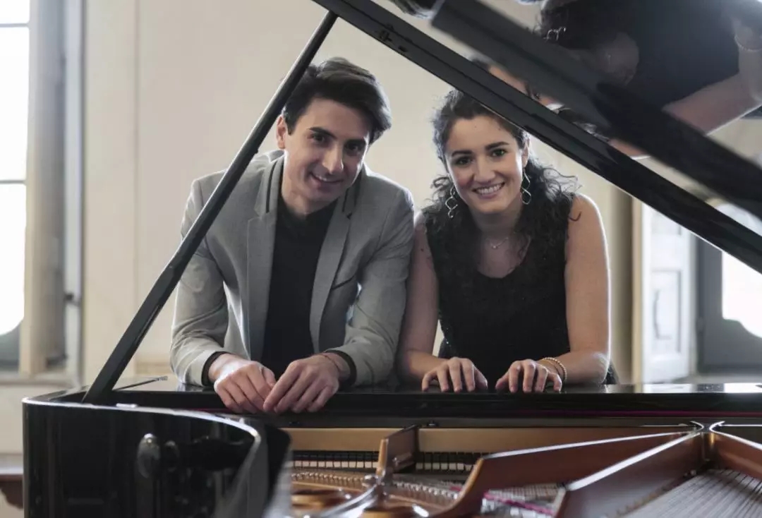 意大利非凡丝贝双钢琴二重奏