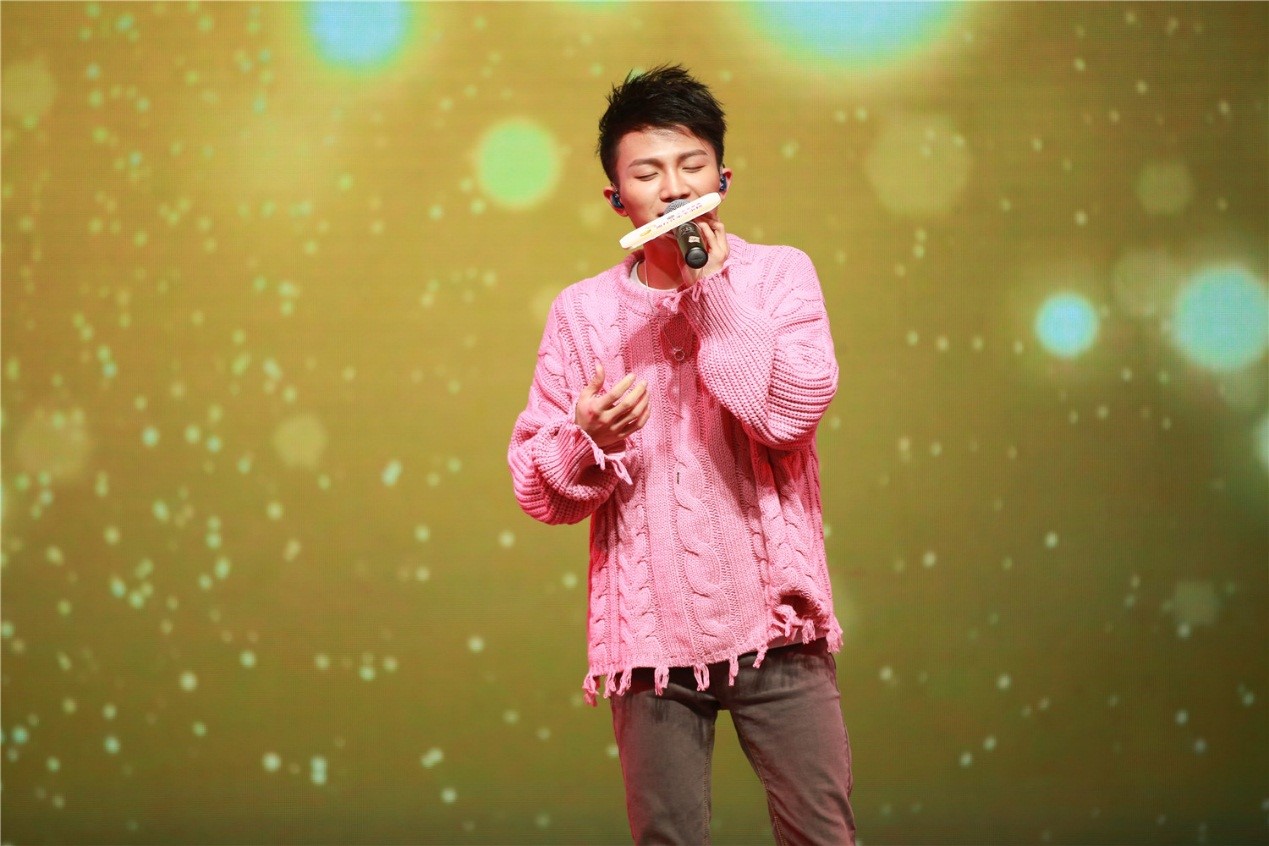 2019周深黄龄上海演唱会