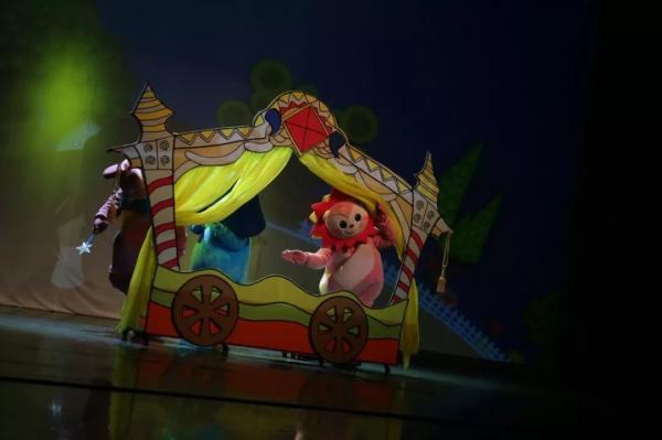 小咕咚的魔法世界