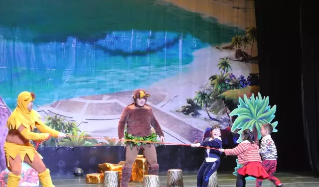 《小猪班纳之金丝岛历险记》