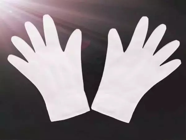 《魔法师的白手套》