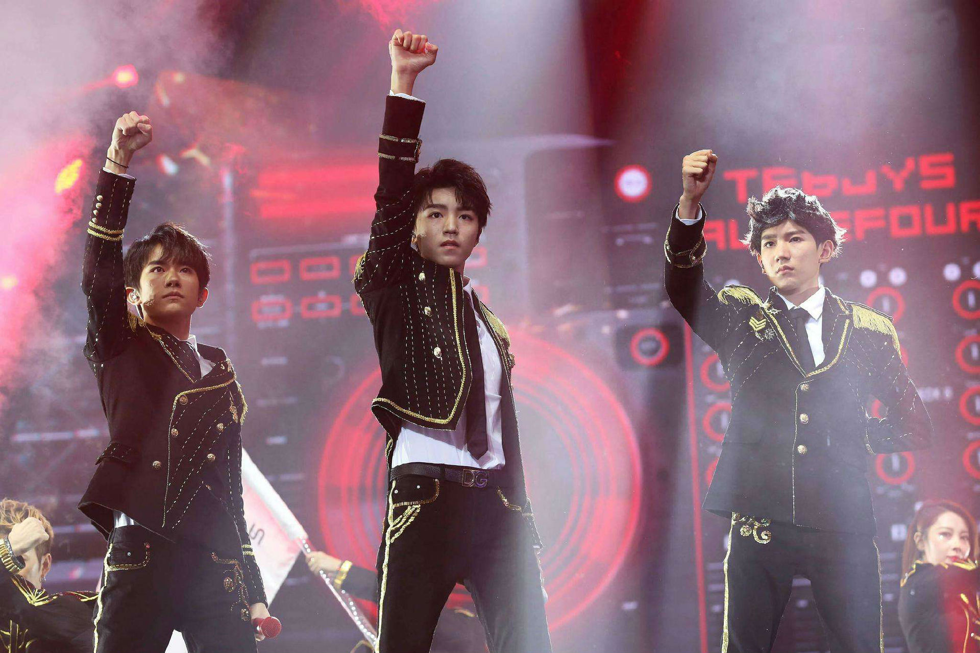 TFBOYS十周年演唱会时间+演出地点 TFBOYS十周年演唱会时间+演出地点