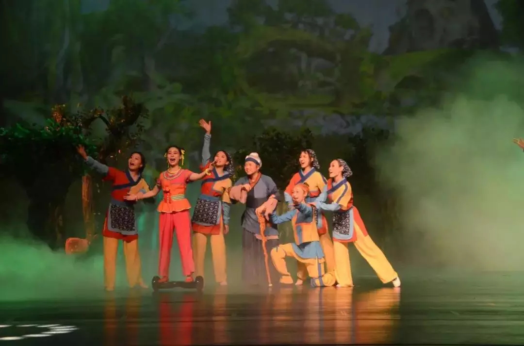 《香香国传奇》