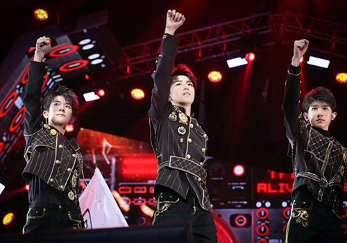2023TFBOYS十周年演唱会行程安排及购票指南