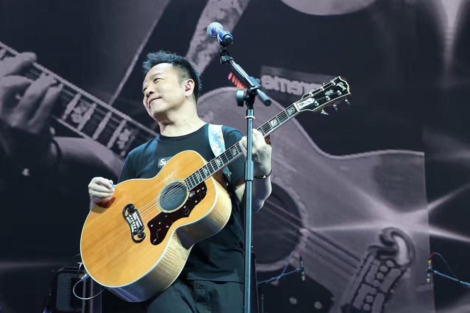 许巍成都演唱会2023门票在哪买?