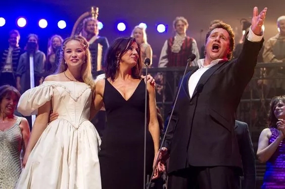 悲惨世界25周年纪念演唱会