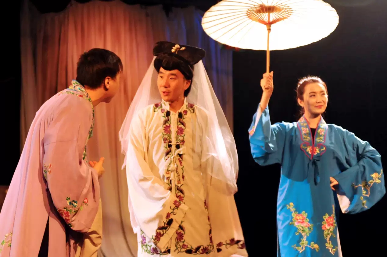 2021第八届当代小剧场戏曲艺术季•展演剧目·悬疑喜剧《一夜一生》第16轮-北京站 2021第八届当代小剧场戏曲艺术季•展演剧目·悬疑喜剧《一夜一生》第16轮-北京站