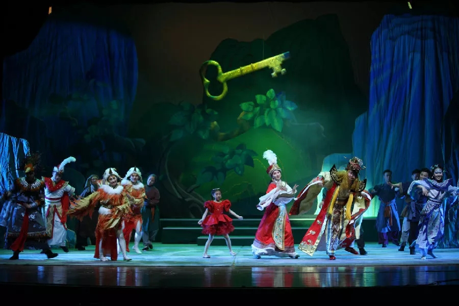 音乐剧《故事城堡历险记之石人的传说》