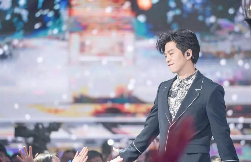 李健成都演唱会2023什么时间开始售票?