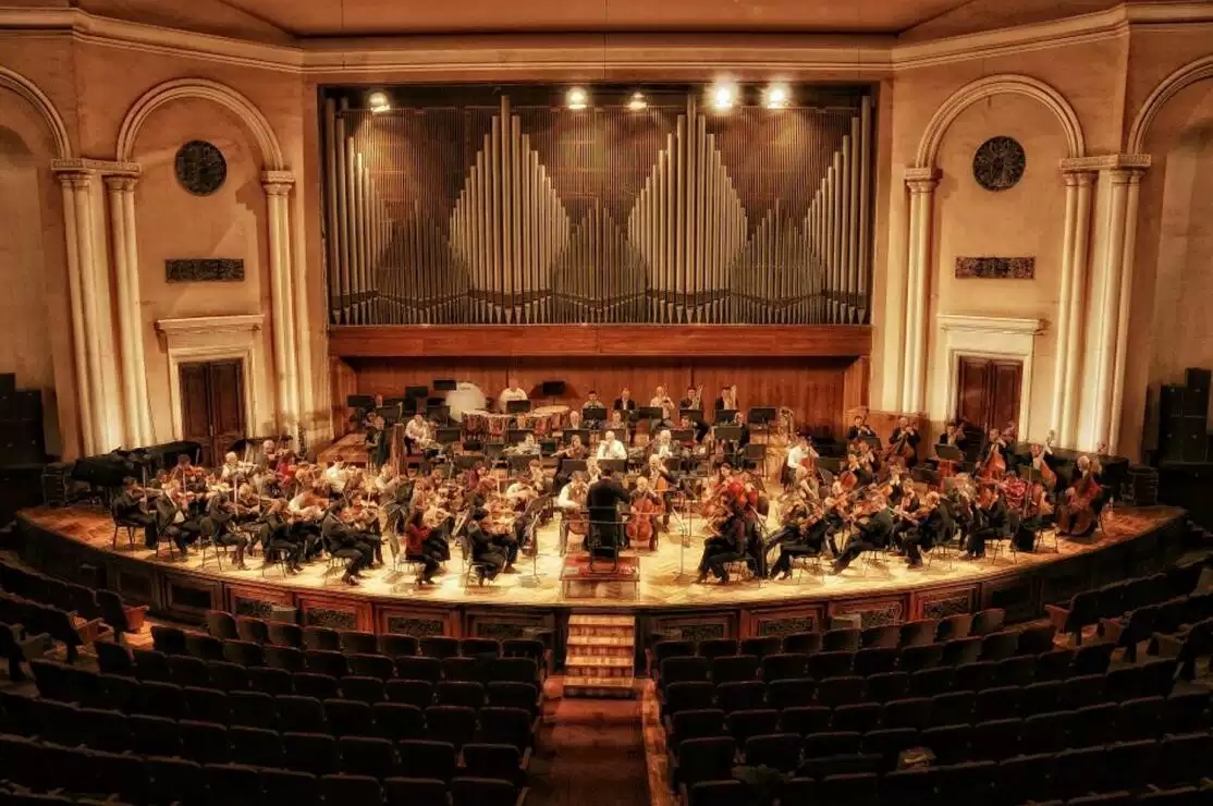 亚美尼亚国家爱乐乐团