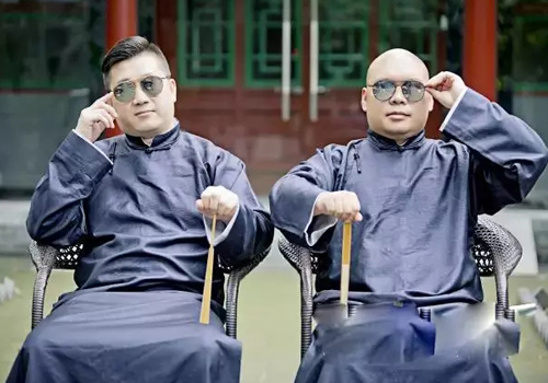 张鹤伦郎鹤炎