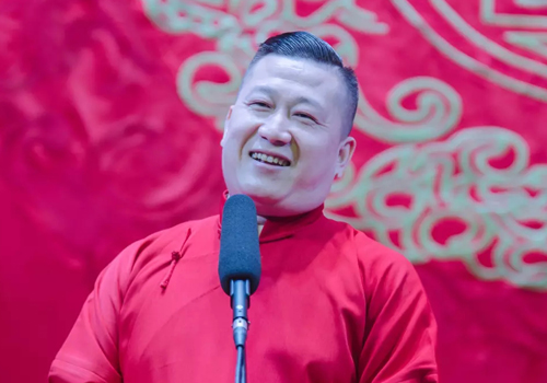 张鹤伦