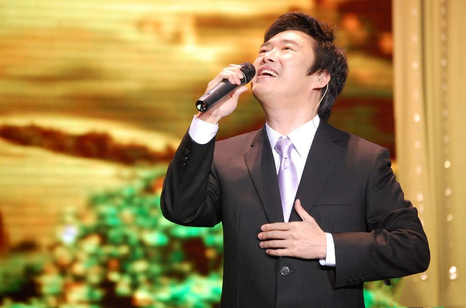 费玉清