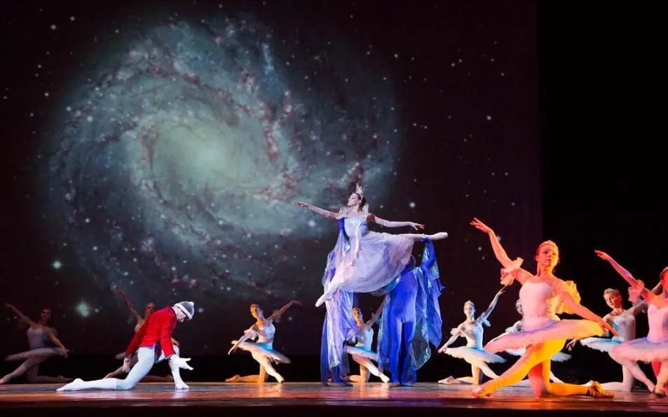 《白雪公主和七个小矮人》