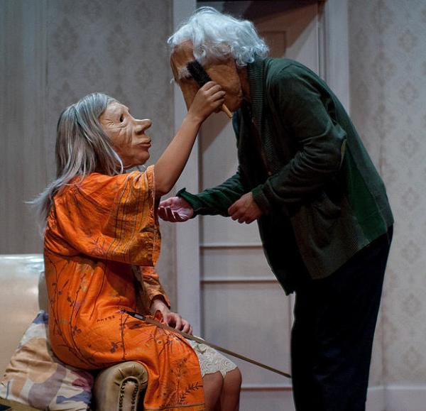 默剧安德鲁与多莉尼